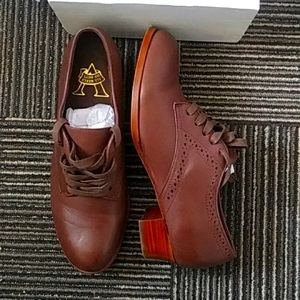 Size 8.5 Vintage Leather Oxford Shoes